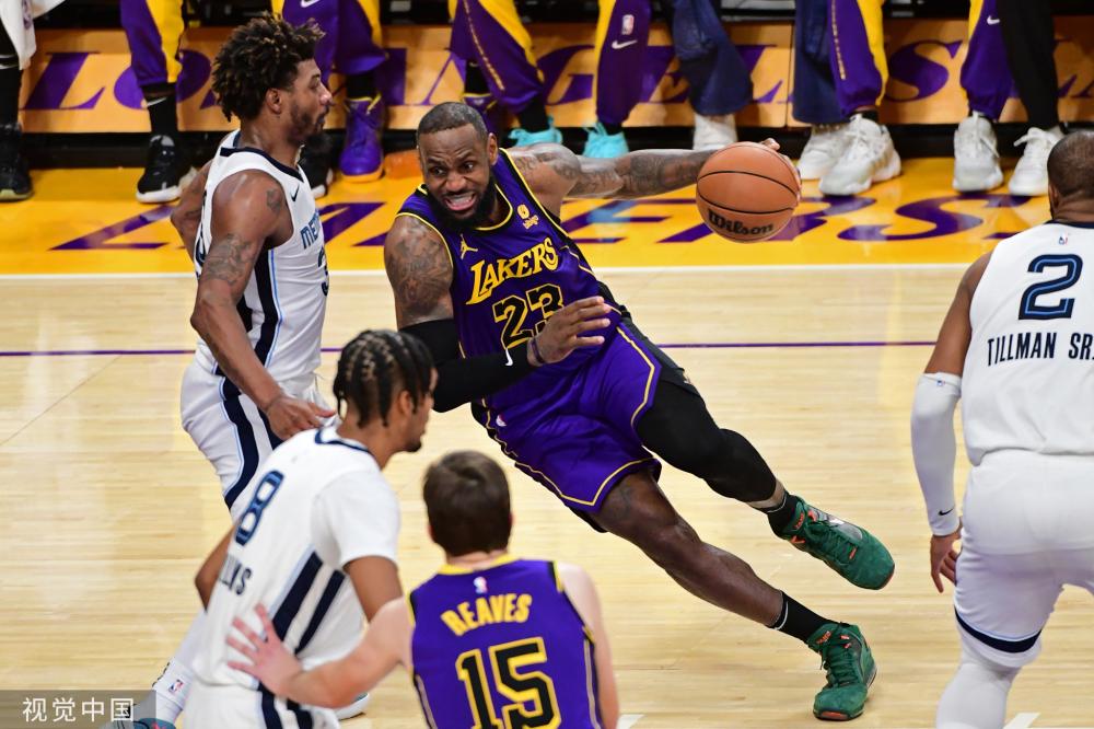 了女子空中 了女子空中