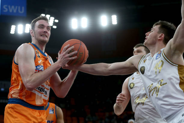 不再第一时 不再第一时